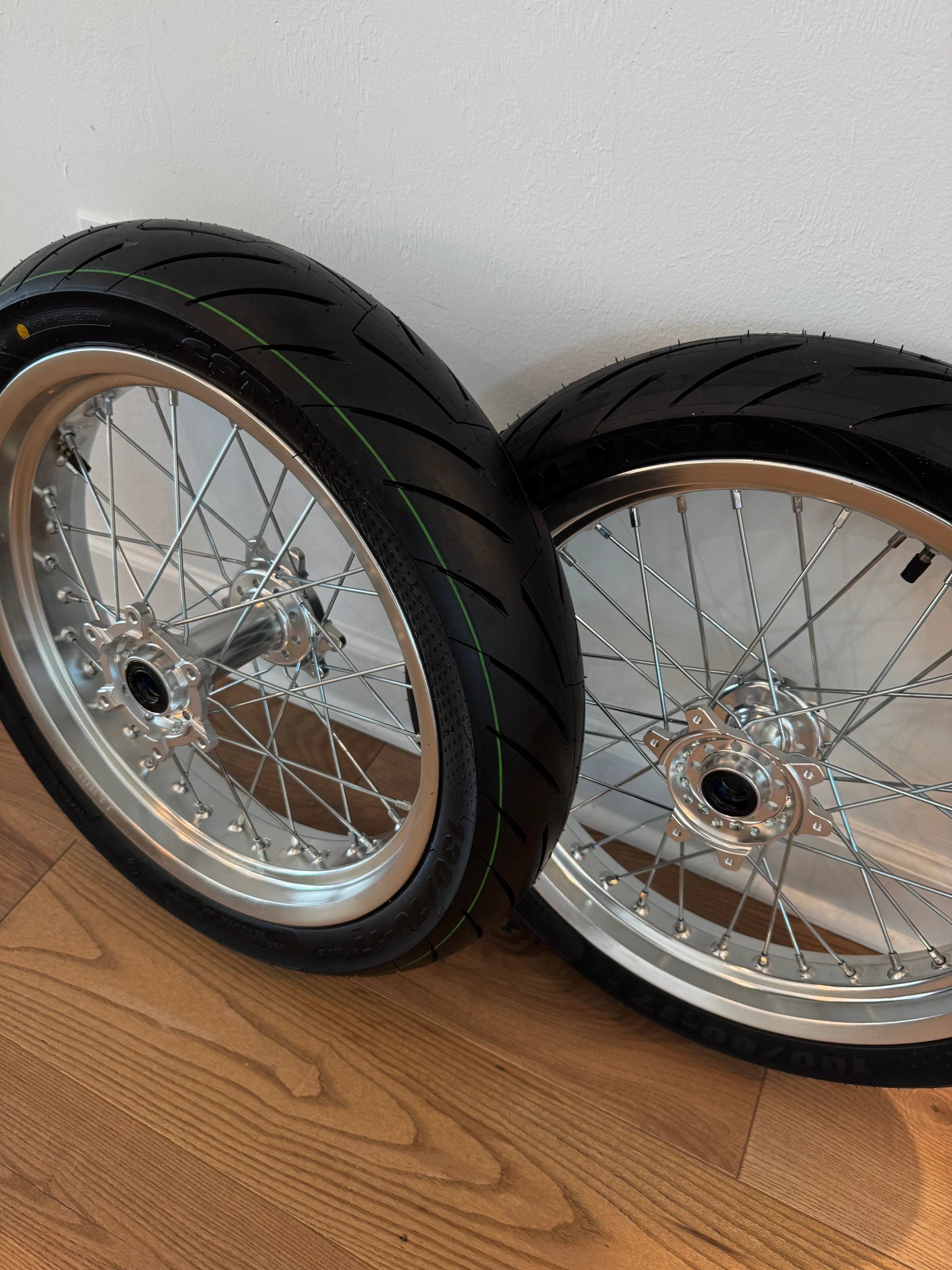 CHROME ULTRA BEE SUPERMOTO KIT