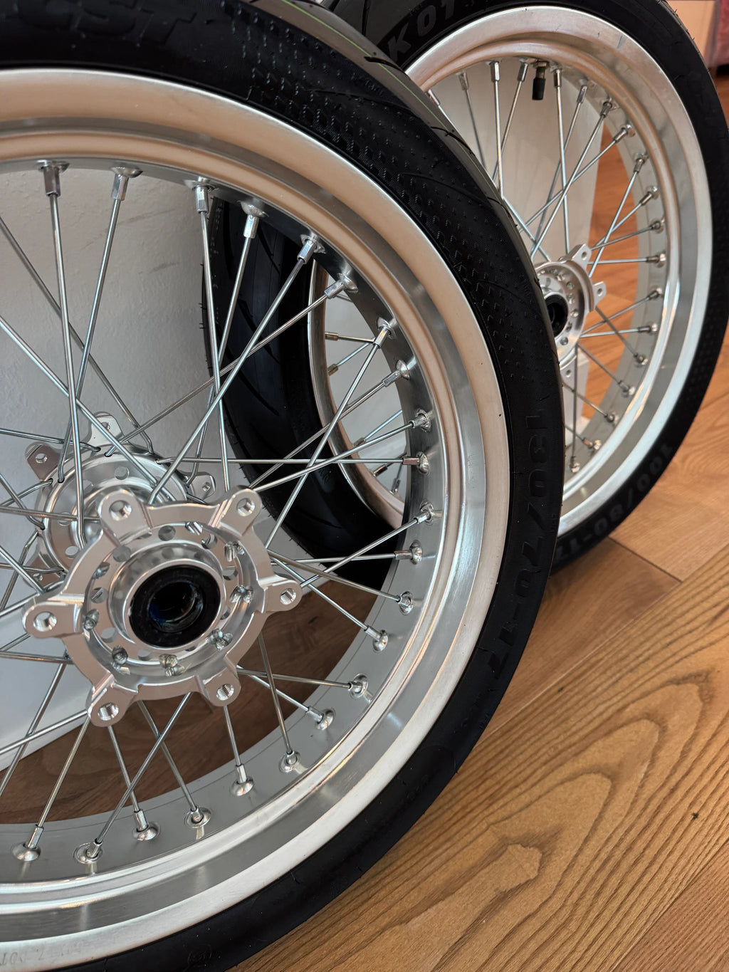 CHROME ULTRA BEE SUPERMOTO KIT